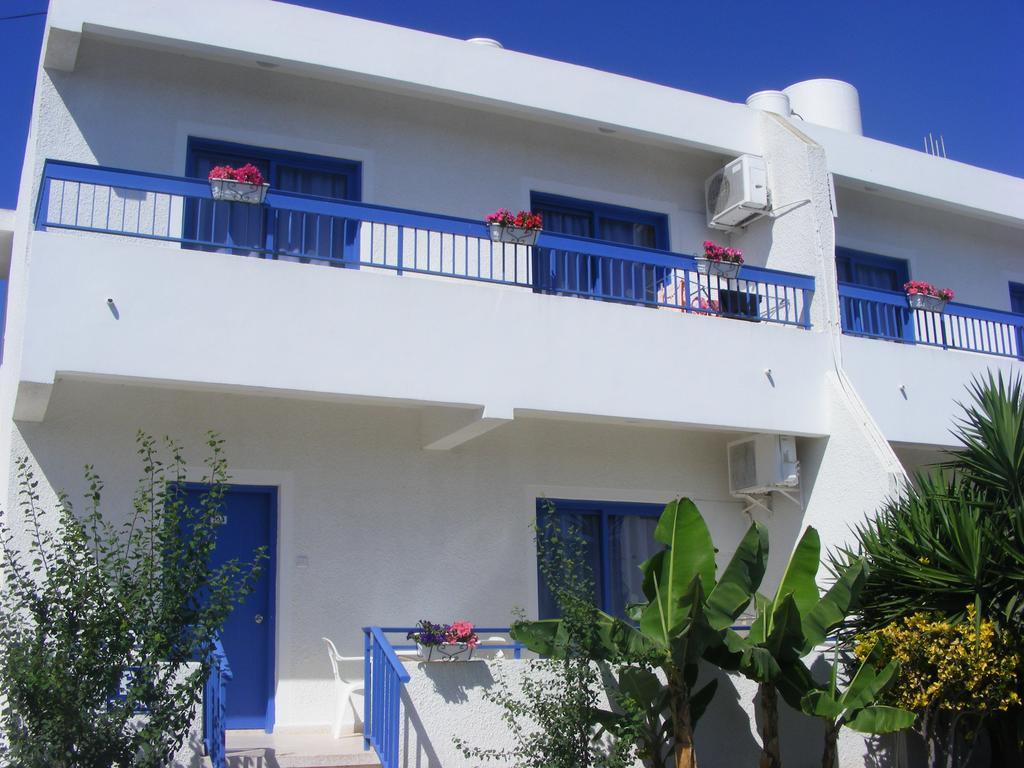 Flokkas Hotel Apartments Protaras Exterior photo